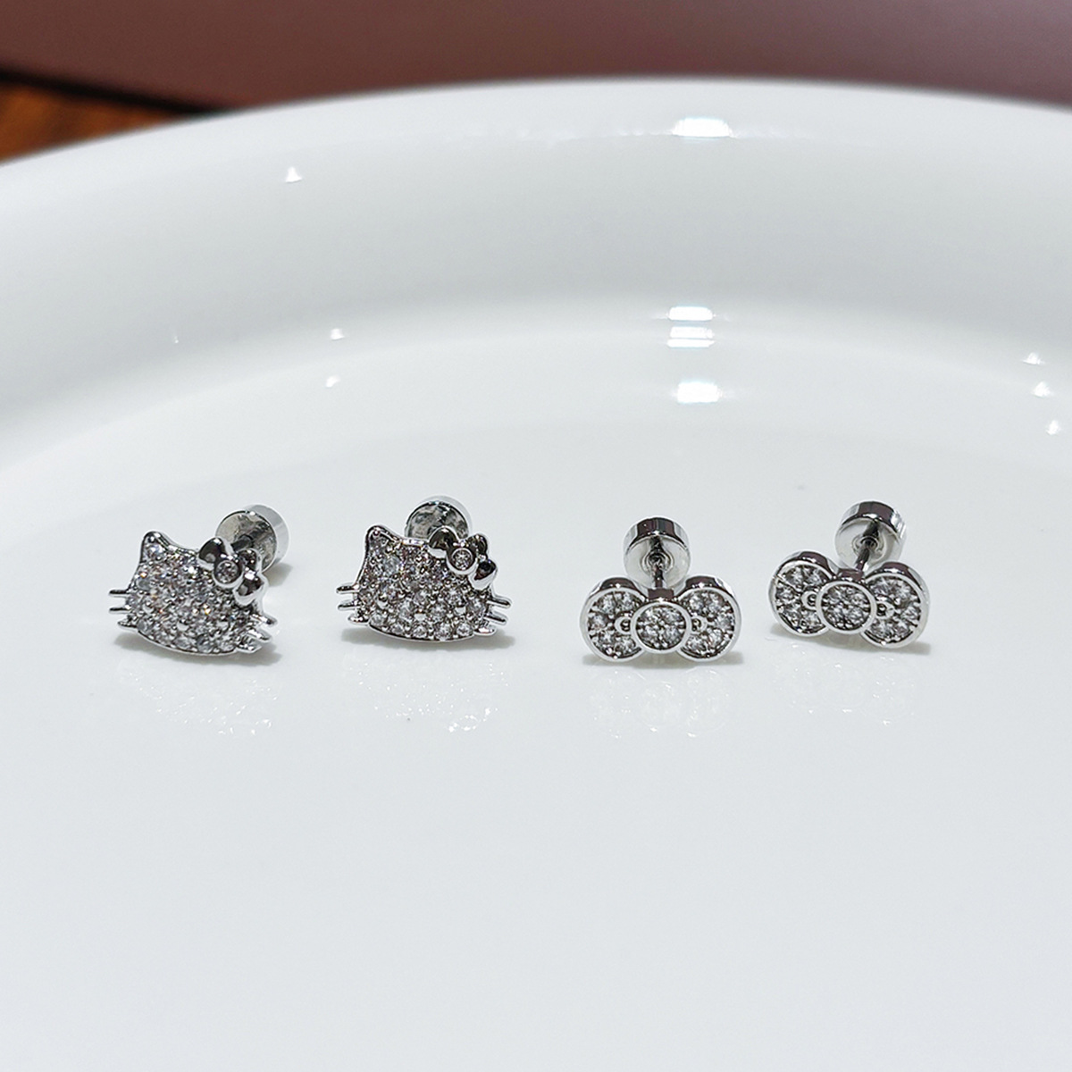 Diamond Stud Earrings - Stainless steel super flash full diamond