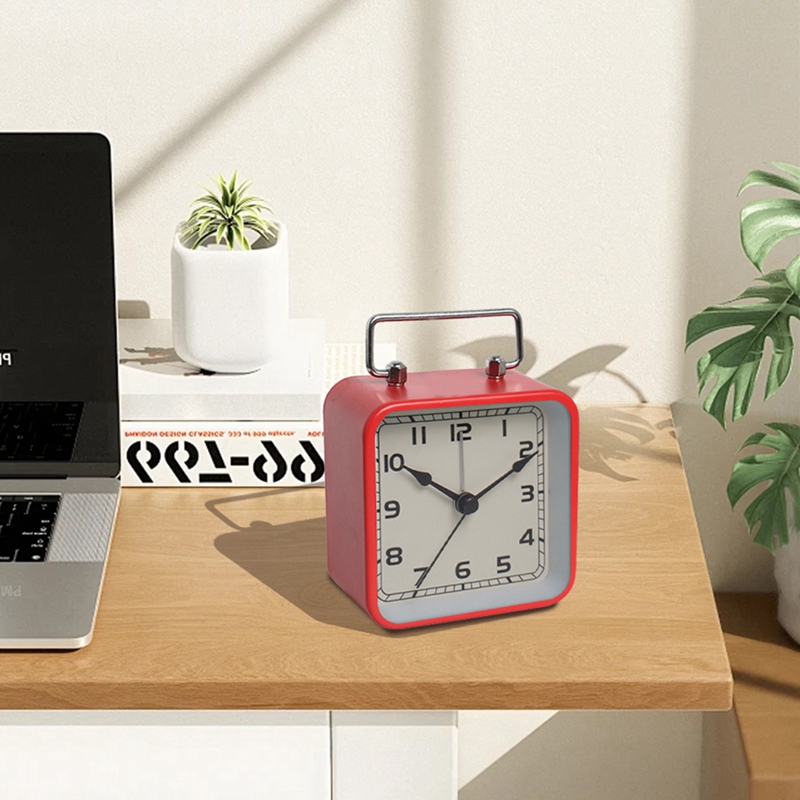 Small Metal Square Alarm Clock - đánh giá và giá Watches & Jewelry Repair Center Photos