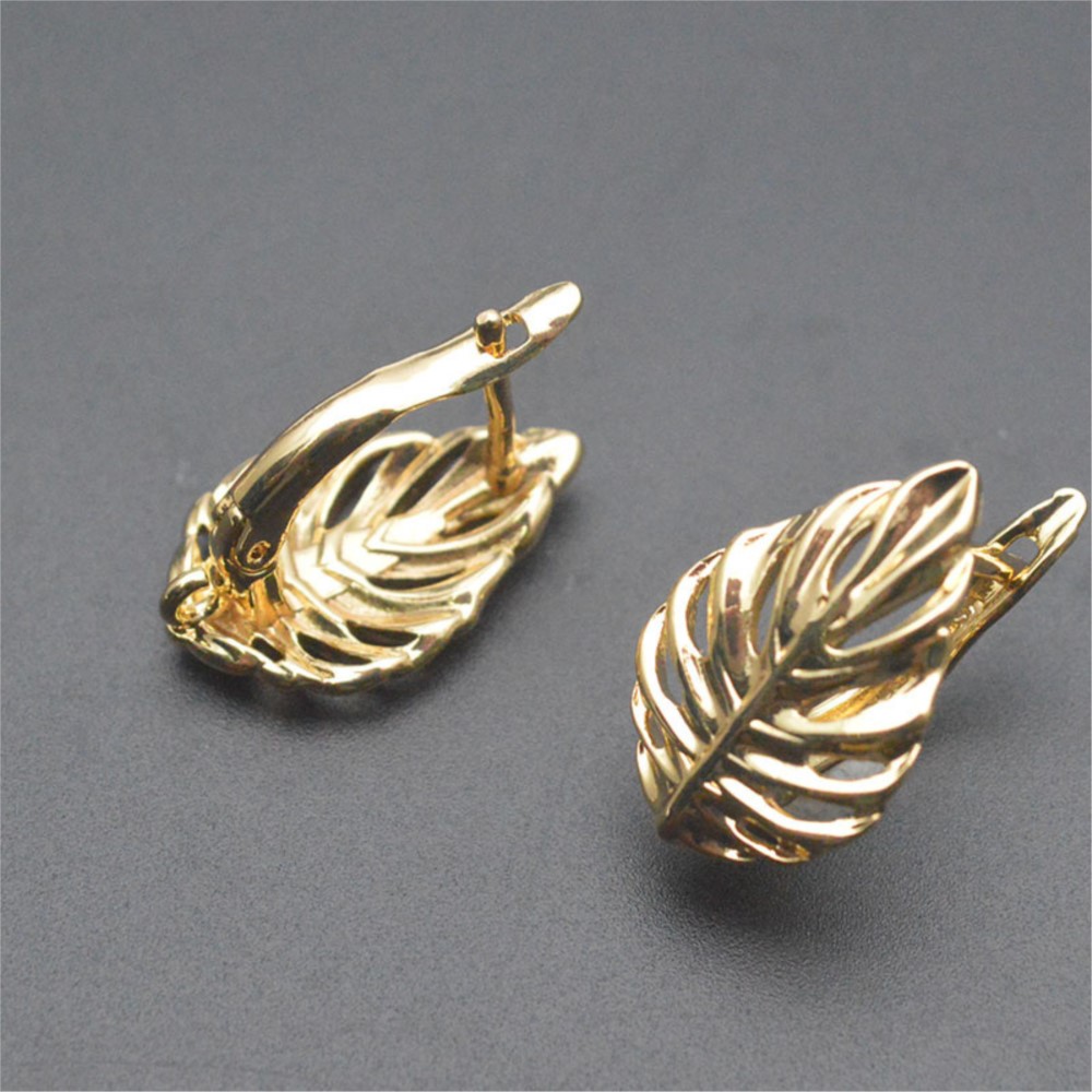 1/2Pcs 18K Gold Plated Brass L - đánh giá và giá Hoop Earrings